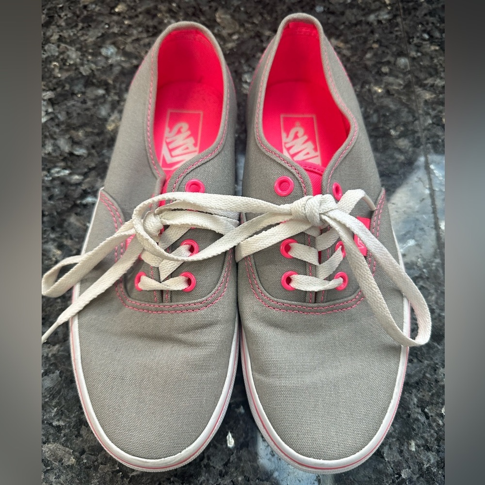 Vans Neon Pink & Grey Low Top Classic Sneakers Women’s Size 7.5 Like New!